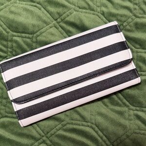 Kut from the Kloth Black and White Striped Wallet